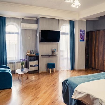 טביליסי Legend Hotel מראה חיצוני תמונה