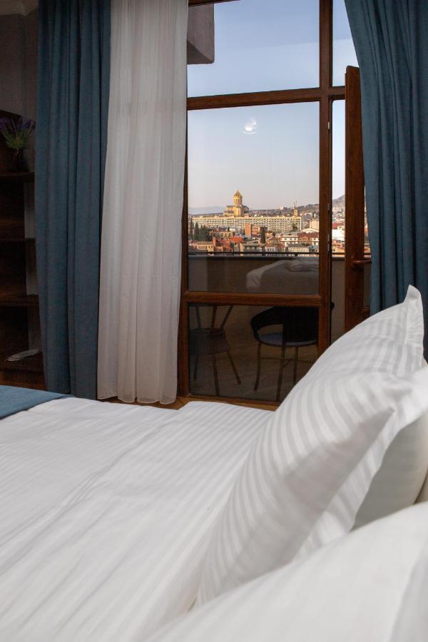 טביליסי Legend Hotel מראה חיצוני תמונה