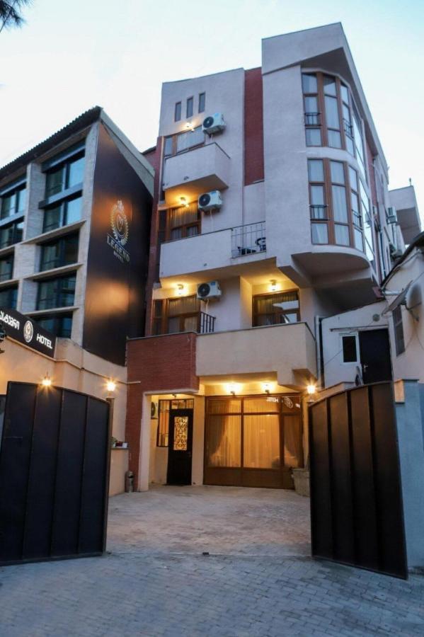 טביליסי Legend Hotel מראה חיצוני תמונה