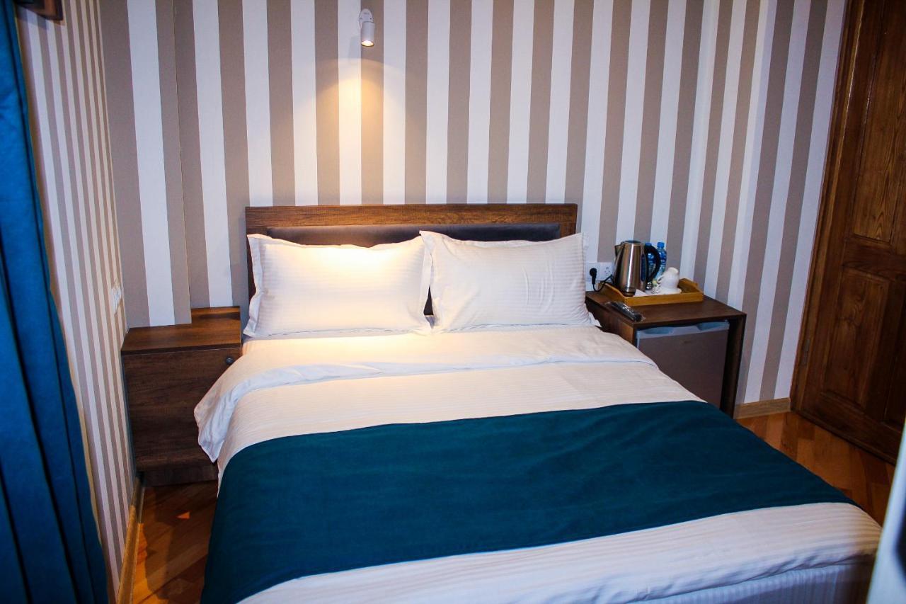 טביליסי Legend Hotel מראה חיצוני תמונה