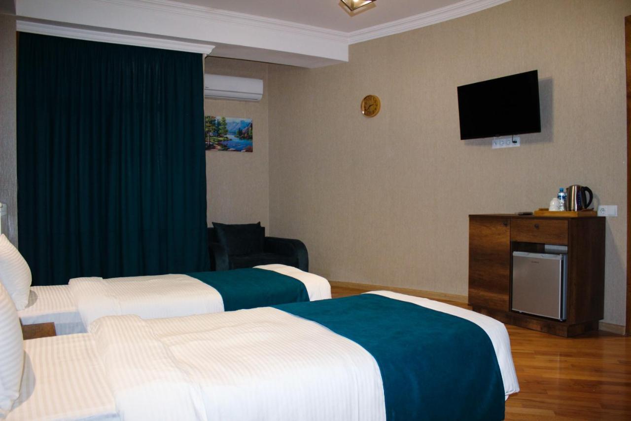 טביליסי Legend Hotel מראה חיצוני תמונה