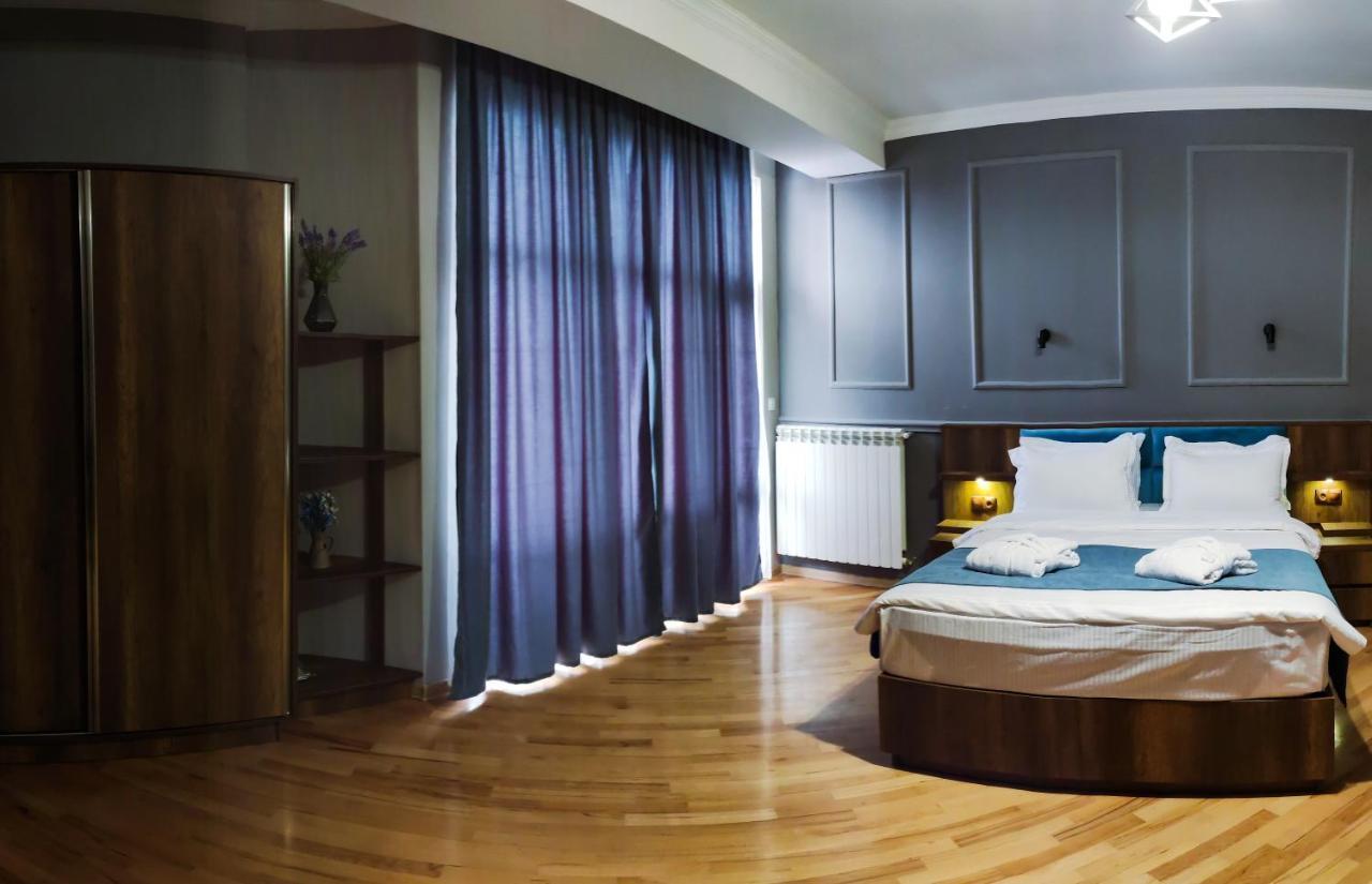 טביליסי Legend Hotel מראה חיצוני תמונה
