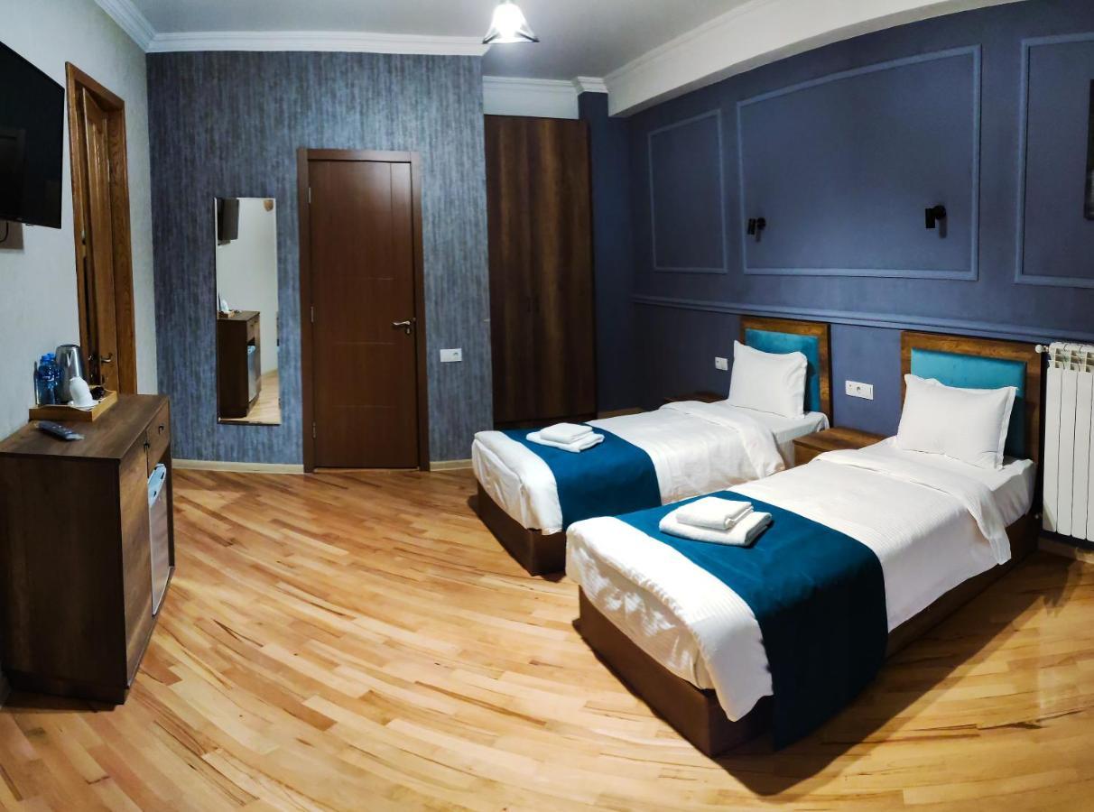 טביליסי Legend Hotel מראה חיצוני תמונה